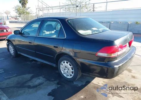 2001 Honda Accord 2.3 Lx из США, поврежденный, VIN 3HGCG66581G702435